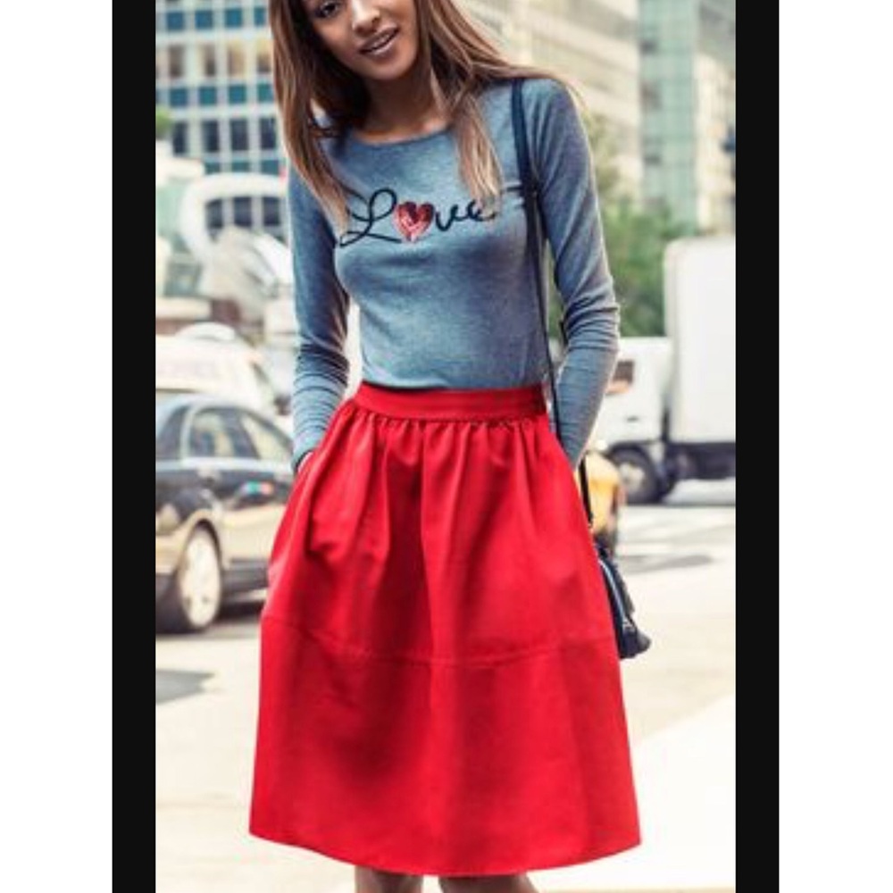 Express red midi skirt - Picture 2 of 5